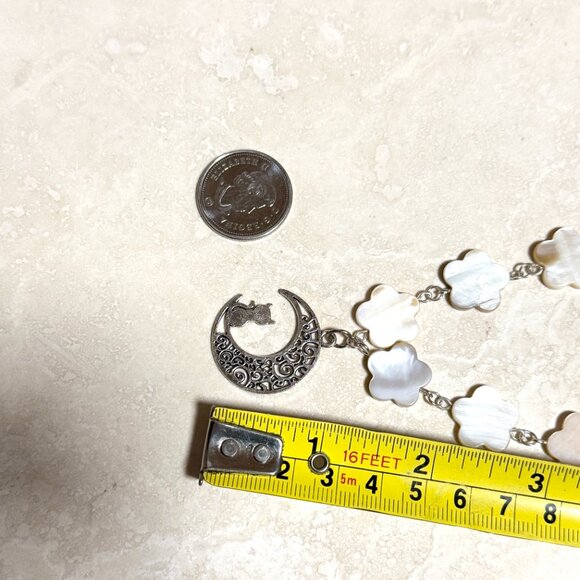 Mother of Pearl Flower Beaded Short Necklace + Cat on the Moon Pendant - Picture 12 of 13